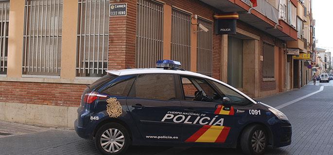 Detingudes dues persones per furts amb el mètode de la ‘abraçada afectuosa’ que operaven a  Vila-real i Benicàssim