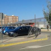 Cs demana al govern municipal que s’arregle la tanca de l’aparcament ubicat enfront del CEIP José Soriano