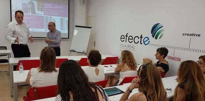 Caixa Rural acull formació per a dones emprendedores subvencionada per Diputació