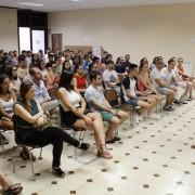 La reunió informativa per a optar a una de les 61 places d’Avalem congrega a més de 200 persones