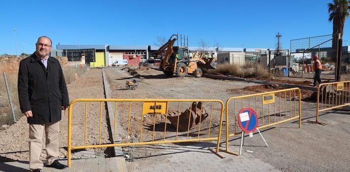 Arranquen les obres de pavimentació dels carrers de les Corts Valencianes i Alfons el Magnànim