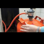 Alerta en Vila-real: Es fan passar per treballadors d’una empresa de gas per a poder enganyar i robar