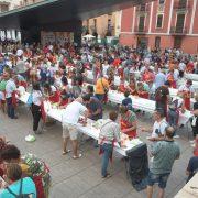 Prop de 500 persones elaboren allioli en la trobada prèvia a la segona Nit de Xulla d’Interés Turístic Provincial