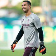 Sergio Asenjo vol guanyar a Cornellà per a oblidar la derrota davant l’Osasuna