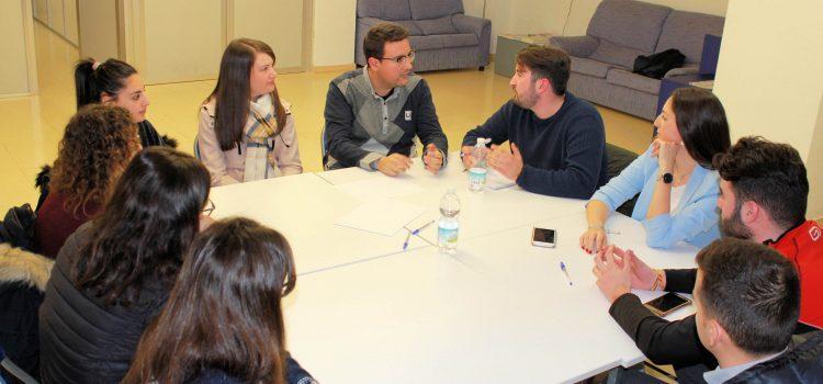 Noves Generacions del PP exigeix ampliar l’horari de la BUC en període d’exàmens