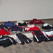 Intervingudes 73 peces de roba de marques falsificades en el mercat ambulant de Vila-real 