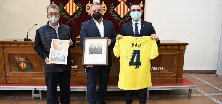 Ajuntament i Càtedra d’Innovació Ceràmica homenatgen al subdelegat de Defensa a Castelló per la seua jubilació