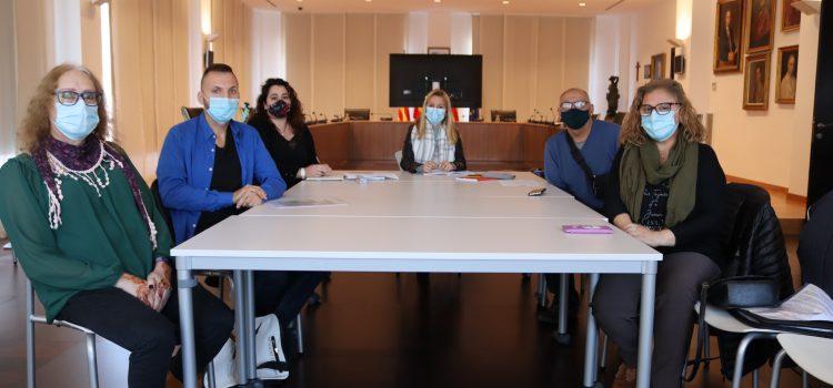 Vila-real busca solució als problemes de comunicació de les persones sordes, agreujats per la pandèmia