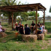 Alumnes del col·legi Cervantes participen en els tallers d’aprenentage ambiental d’Aula Viva