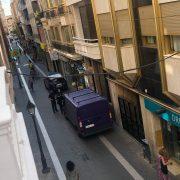 Els ‘okupes’ abandonen l’habitatge protegit del Carrer Major que ja té un nou pany