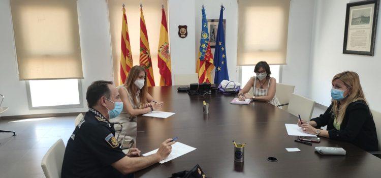 La policia local de Vila-real, amb la intenció de convertir-se en referent de  mediació policial