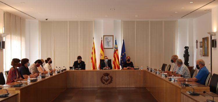 La reunió entre agricultors i alcaldes de la Plana conjumina esforços contra el cotonet