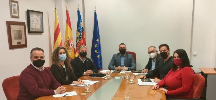 Vila-real treballa per a facilitar l’accés a WhatsApp d’última generació al teixit socioeconòmic local