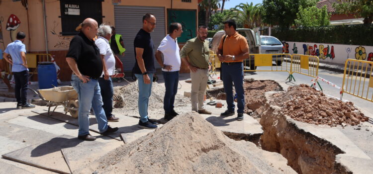 Vila-real avança en la modernització de la xarxa d’aigua potable amb la millora de l’anell de connexions al carrer Cordó