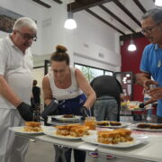 El regidor de Turisme, Diego Vila, participa en la degustació de la Ruta de la Tapa