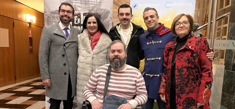 Es recapten 5000€  amb ‘En Tierra Extraña’ a benefici de Conquistando Escalones