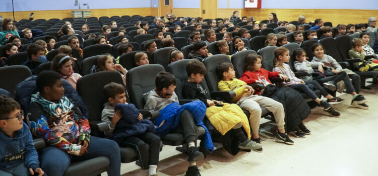 Els escolars de Vila-real gaudeixen de l’obra Integral de Tàrrega