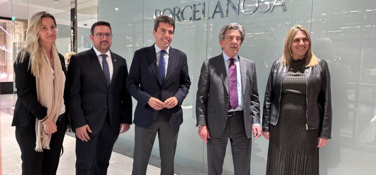 Adrián Casabó ha visitat este matí la XXIX Mostra Internacional de Porcelanosa Grupo