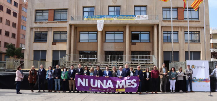 Vila-real condemna l’assassinat masclista d’una dona a Orihuela