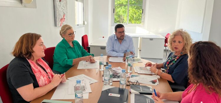 Casabó es reuneix amb Creu Roja Vila-real