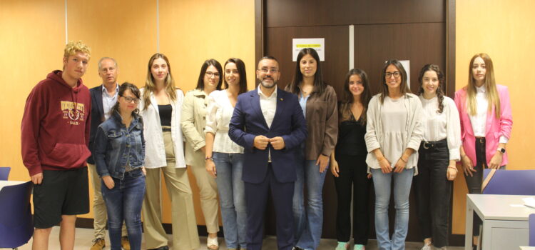 El lideratge de Vila-real en la lluita contra l’atur es referma amb la incorporació de 10 joves