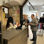 Casabó proposa injectar 250.000 € en bons per revitalitzar el comerç i ajudar les famílies