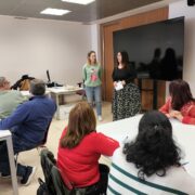 Vila-real impulsa la formació per a l’ocupació amb un curs de monitor de menjador escola