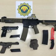 La Policia Local de Vila-real intervé diverses armes durant un control nocturn
