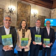 Caixa Rural Vila-real i Cajamar presenten un informe clau sobre el sector agroalimentari a València