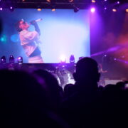 Abraham Mateo encén Vila-real amb l’inici de la seua nova gira