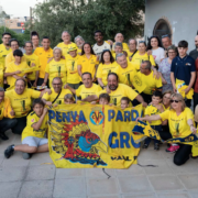 El Villarreal CF visita la penya Pardals Grocs de la Vall d’Uixó