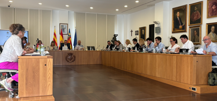 Vila-real enfronta ideologies: debat acalorat sobre benestar animal i retallades socials