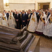 La Basílica de Sant Pasqual acull la Missa Pontifical amb gran participació institucional i musical
