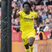 Etta Eyong li dona tres punts d’or al Villarreal enfront del Girona en l’últim sospir (0-1)