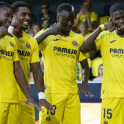 El Villarreal goleja al Sevilla, suma 70 punts i bat el rècord de gols en la història del club (4-2)