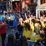 Creativitat, sàtira i tradició omplin Vila-real en la 60a Cavalcada de Festes