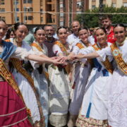 Vila-real encén l’espurna de les festes de Sant Pasqual amb una arrencada multitudinària