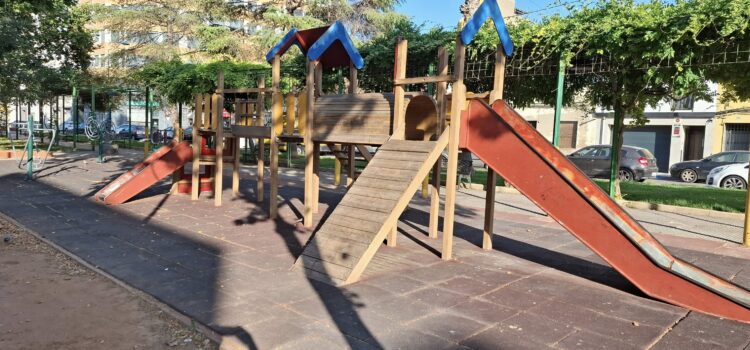 La Policia Local recorda que els jocs infantils són només per a xiquets i xiquetes