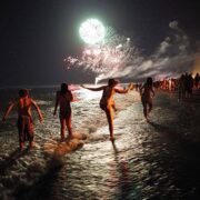La Policia Local fa una crida a la responsabilitat durant la nit de Sant Joan