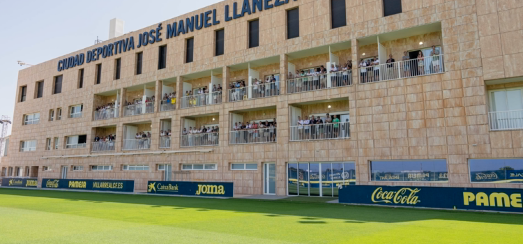 Emoció i retrobaments en el 25é aniversari de la residència del Villarreal CF