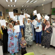 El centre Ziga-Zaga clausura el taller de relació per a afavorir la integració de migrants