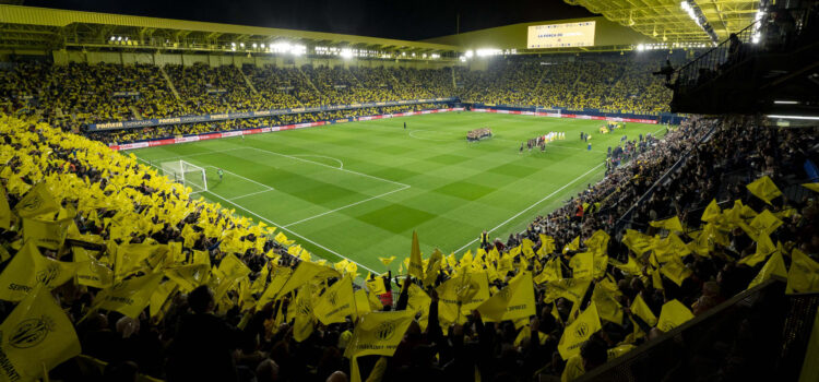 El Villarreal CF es queda sense abonaments per a la temporada 2025/26 el primer dia de noves altes
