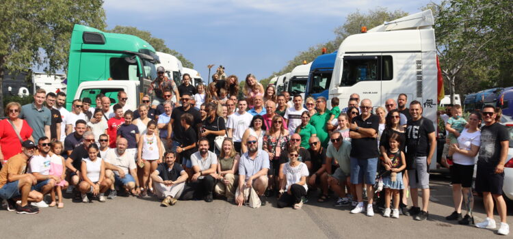 Vila-real celebra Sant Cristòfol amb la tradicional desfilada i benedicció de camions