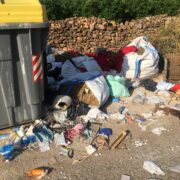 Vila-real retira més de 1.000 matalassos en mig any, un terç abandonats al carrer