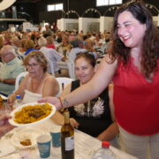 Èxit en la Festa de la Tercera Edat amb una paella monumental