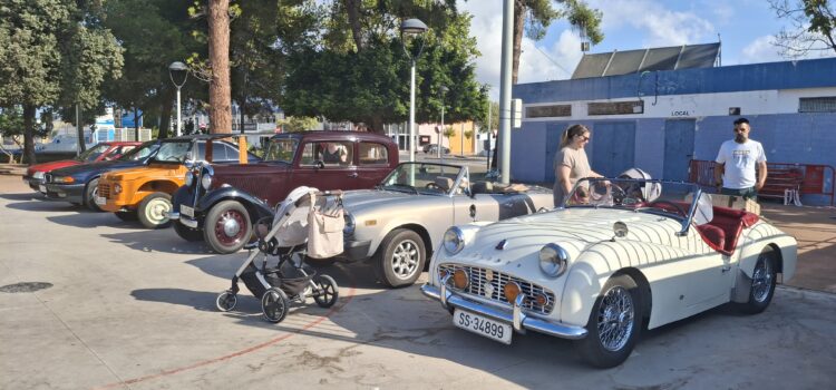 Vila-real acull la XXV Concentració de SEAT 600 i cotxes clàssics
