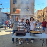 Vila-real viu una jornada festiva als seus barris amb paelles i lliurament de la clau