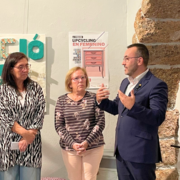 Queda inaugurada en Vila-real l’exposició ‘Upcycling en femení: activa la teua ocupabilitat’