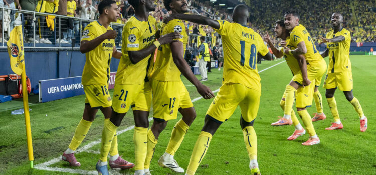 El Villarreal no es rendix en una brillant nit de Champions davant la Juventus en La Ceràcmica (2-2)