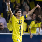 El Villarreal goleja al Rayo Vallecano en onades de fútbol vertiginós a l’Estadi de la Ceràmica (4-0)